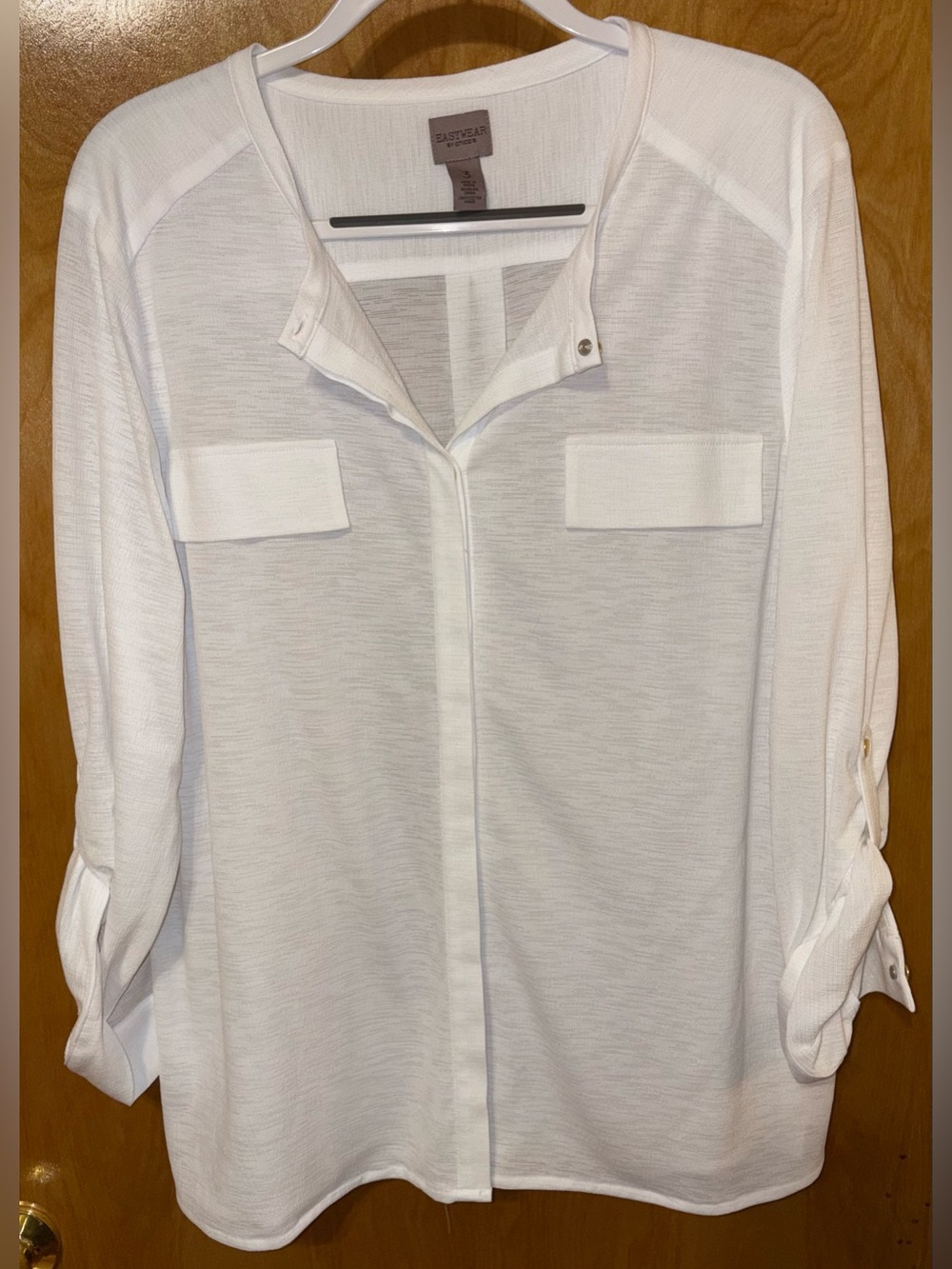 Chico’s white jersey crepe convertible sleeve button down blouse Size 3 XL